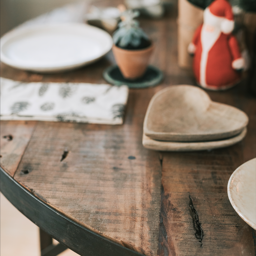 Table pliante ronde en bois recyclé et pattes de métal