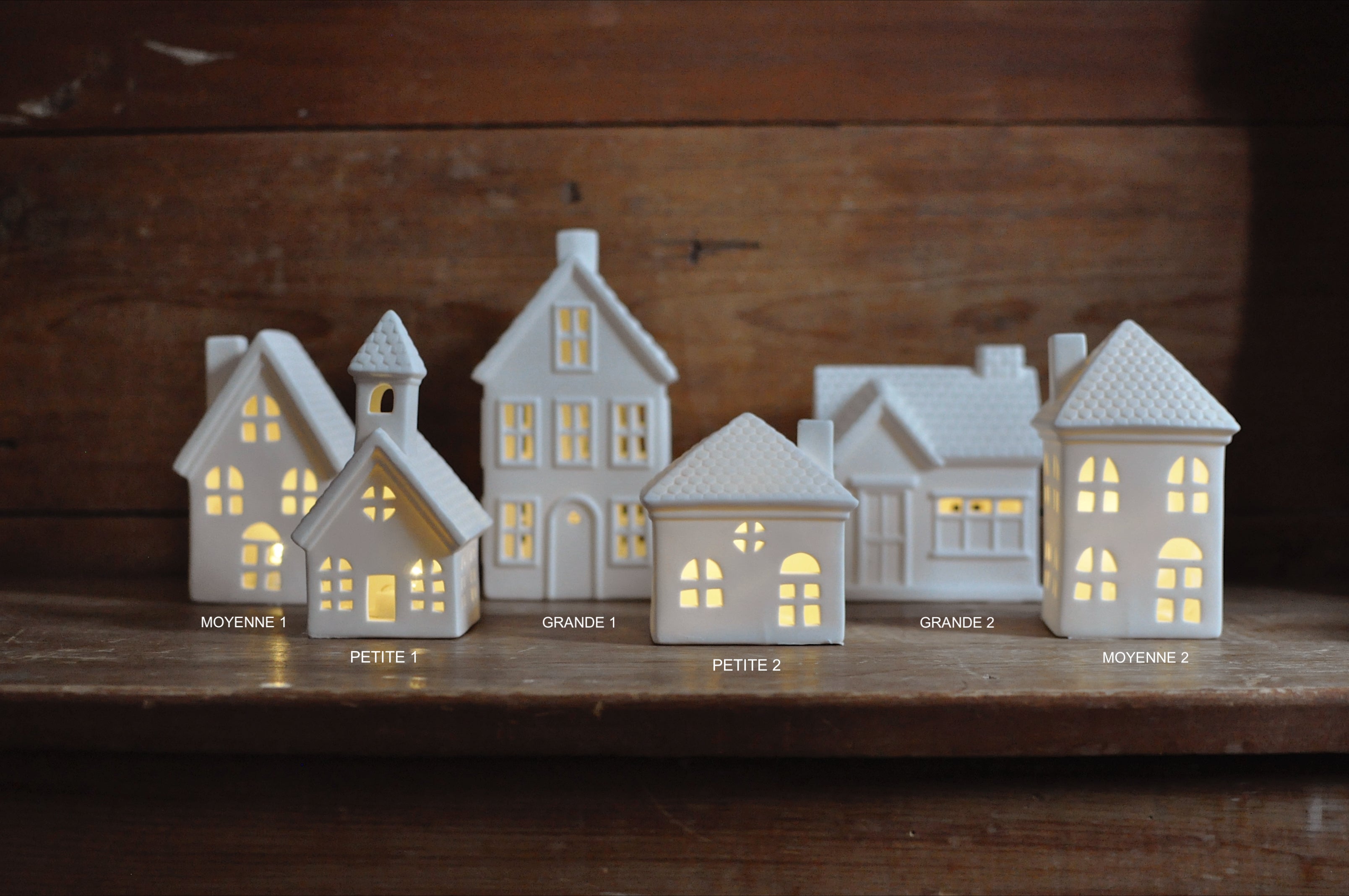 Maison de Noël en porcelaine illuminée